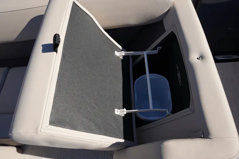 Slide: The Image of Harris 210 Cruiser 2025 - 19