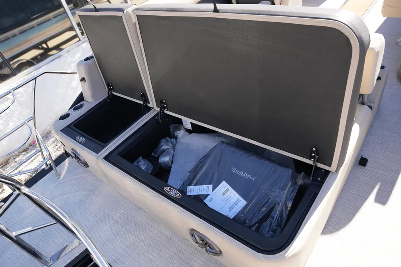 Slide: The Image of Harris 210 Cruiser 2025 - 24