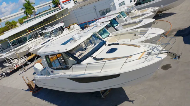 Slide: The Image of Boston Whaler 365 Conquest 2026 - 4