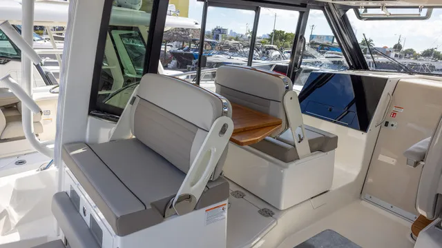 Slide: The Image of Boston Whaler 365 Conquest 2026 - 29