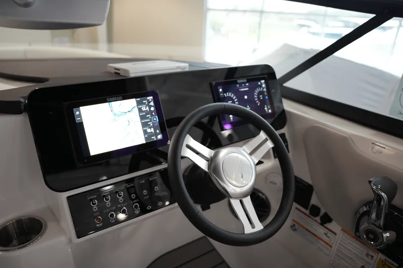 Slide: The Image of Sea Ray SDX 250 Surf 2025 - 13