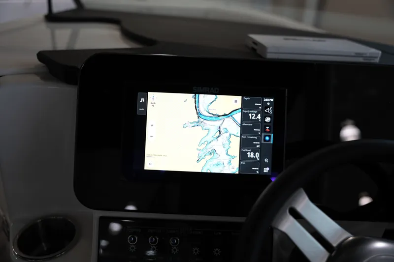 Slide: The Image of Sea Ray SDX 250 Surf 2025 - 15