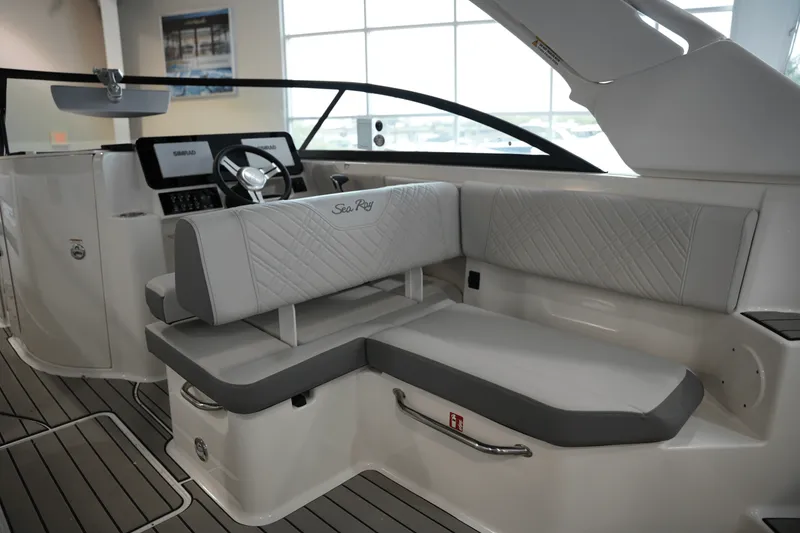 Slide: The Image of Sea Ray SDX 250 Surf 2025 - 8