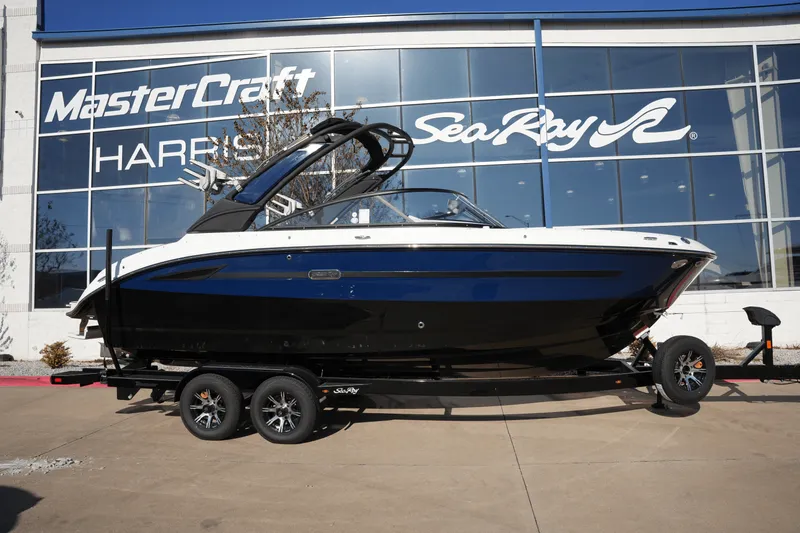 The Image of Sea Ray SDX 250 Surf 2025 - 0