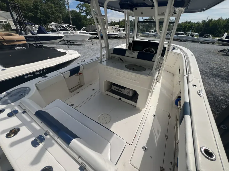 Slide: The Image of Robalo 302 2021 - 13