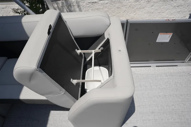 Slide: The Image of Harris 230 Cruiser 2025 - 10