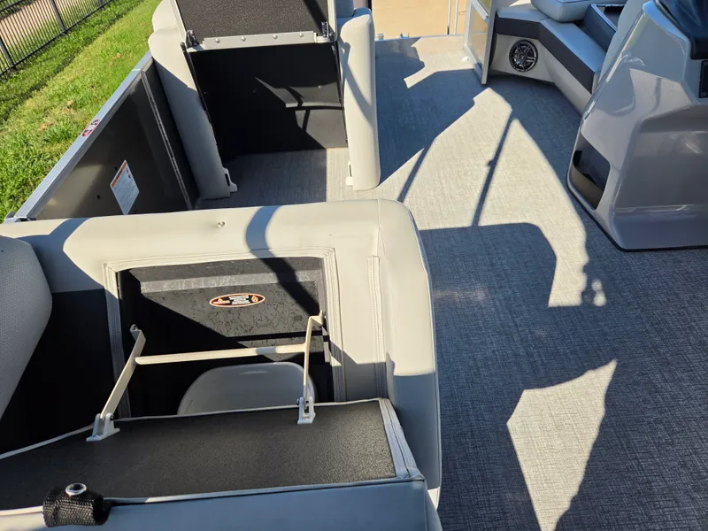 Slide: The Image of Harris 230 Cruiser 2025 - 27