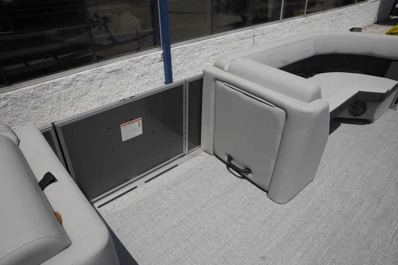 Slide: The Image of Harris 230 Cruiser 2025 - 8