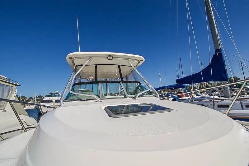 Slide: The Image of Robalo R305 Walkaround 2008 - 11