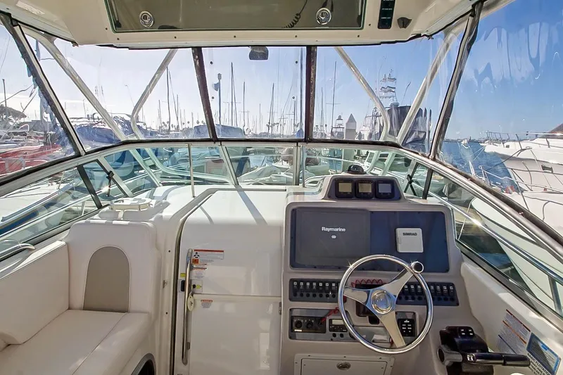 Slide: The Image of Robalo R305 Walkaround 2008 - 17