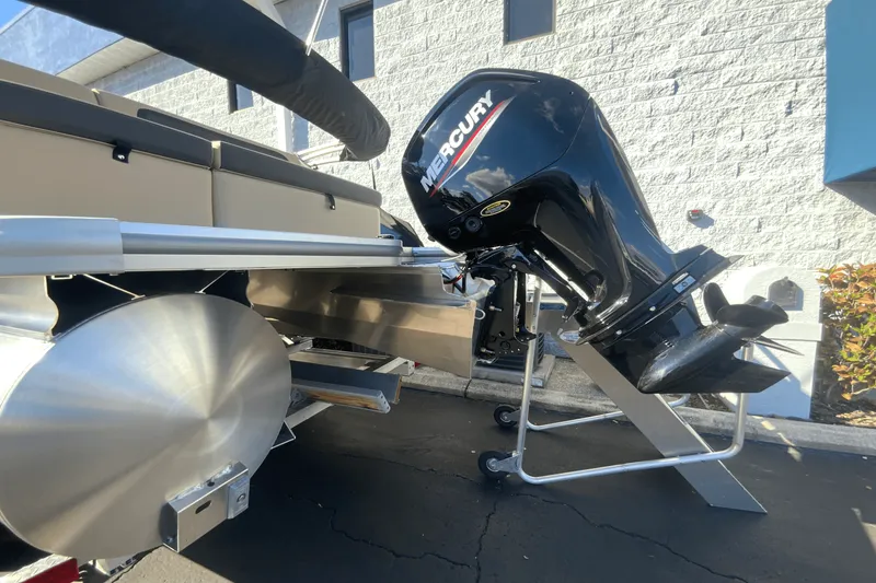 Slide: The Image of Harris 230 Cruiser 2025 - 23