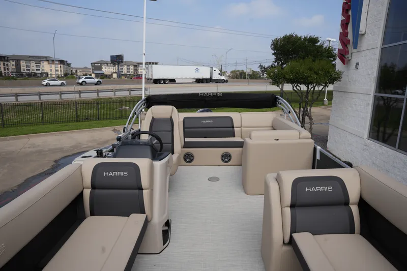 Slide: The Image of Harris 230 Cruiser 2025 - 6