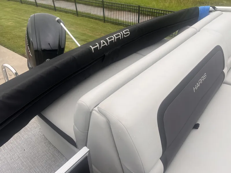 Slide: The Image of Harris 210 Cruiser 2025 - 11