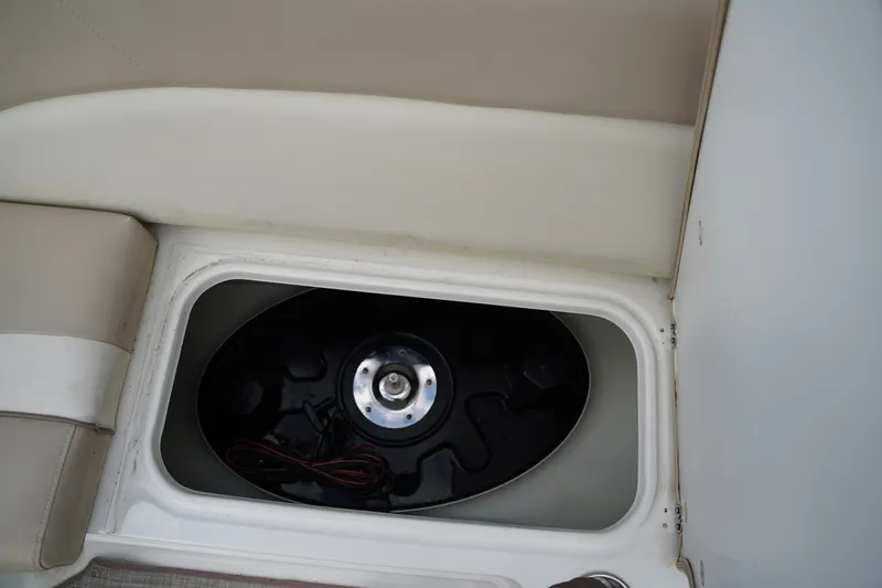 Slide: The Image of NauticStar 223 DC 2015 - 22