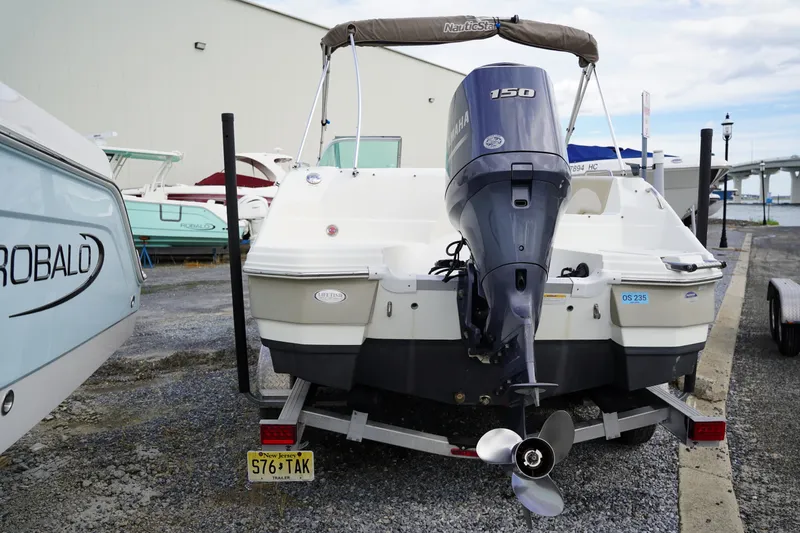 Slide: The Image of NauticStar 223 DC 2015 - 4