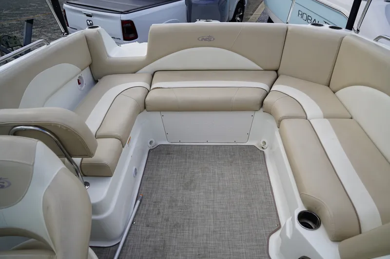 Slide: The Image of NauticStar 223 DC 2015 - 19