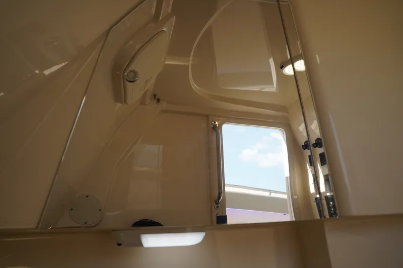 Slide: The Image of Scout 305 LXF 2023 - 19
