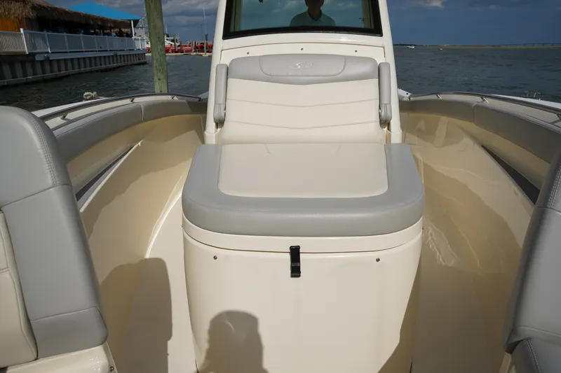 Slide: The Image of Scout 305 LXF 2023 - 12