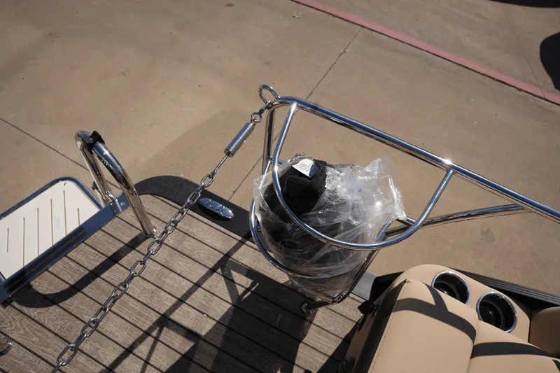 Slide: The Image of Harris 230 Sunliner 2025 - 30