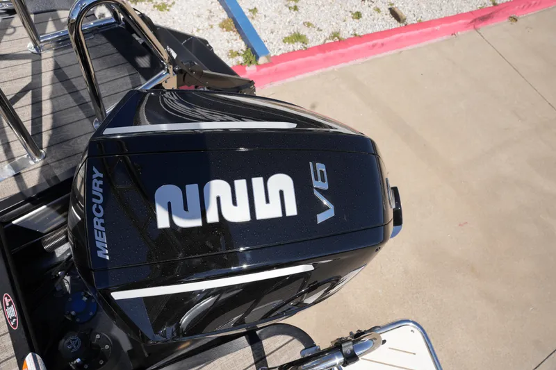 Slide: The Image of Harris 230 Sunliner 2025 - 32