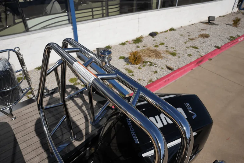 Slide: The Image of Harris 230 Sunliner 2025 - 33