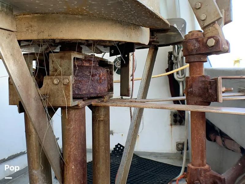 Slide: The Image of Crossley Lifter - 8755189