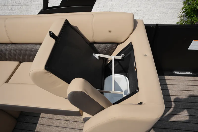 Slide: The Image of Harris 230 Sunliner 2025 - 19