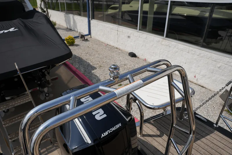 Slide: The Image of Harris 230 Sunliner 2025 - 26