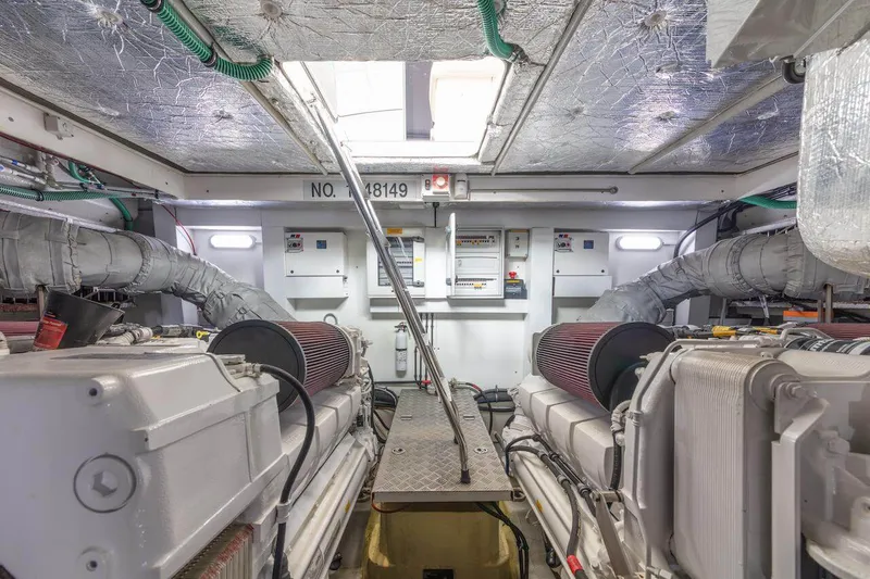 Slide: The Image of Sunseeker Predator 68 2014 - 35