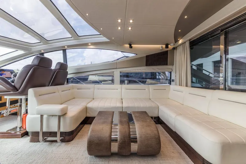 Slide: The Image of Sunseeker Predator 68 2014 - 36