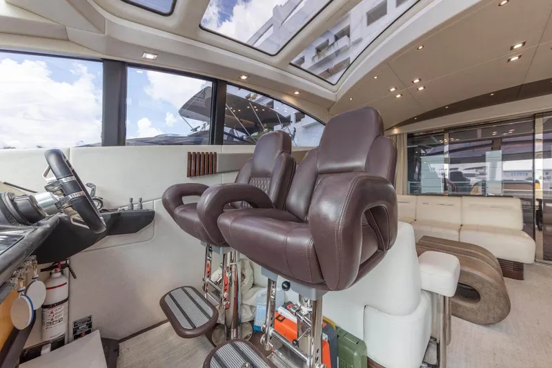 Slide: The Image of Sunseeker Predator 68 2014 - 30