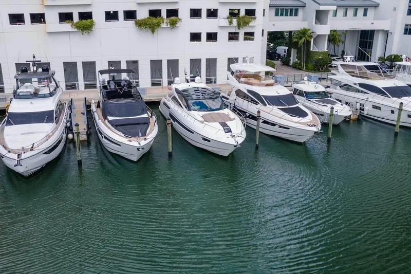 Slide: The Image of Sunseeker Predator 68 2014 - 15