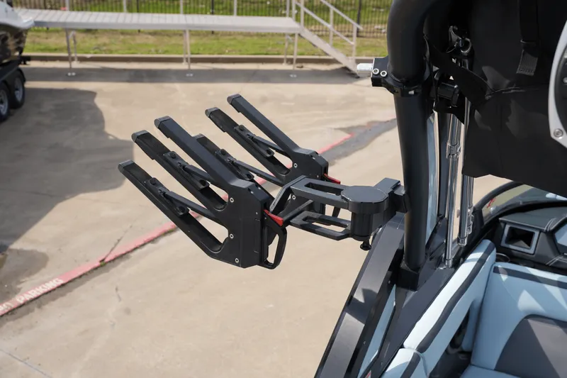 Slide: The Image of MasterCraft XSTAR S 2023 - 11