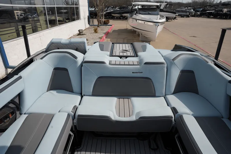Slide: The Image of MasterCraft XSTAR S 2023 - 15