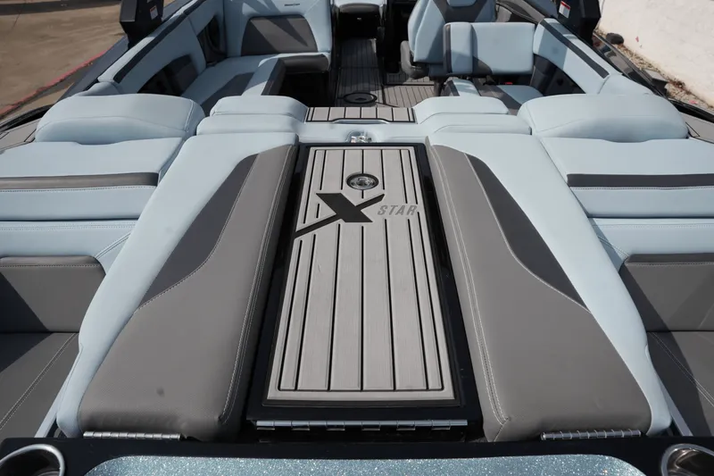 Slide: The Image of MasterCraft XSTAR S 2023 - 6