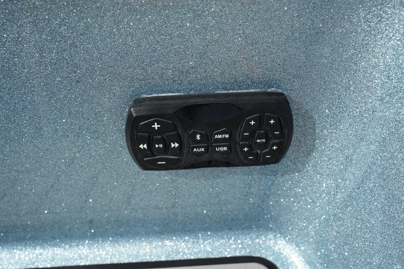 Slide: The Image of MasterCraft XSTAR S 2023 - 9