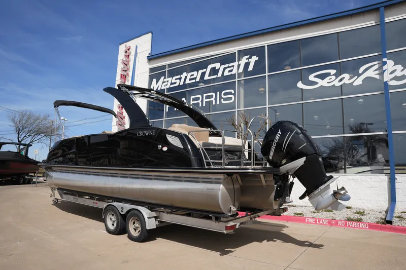 Slide: The Image of Harris Crowne 250 2022 - 2