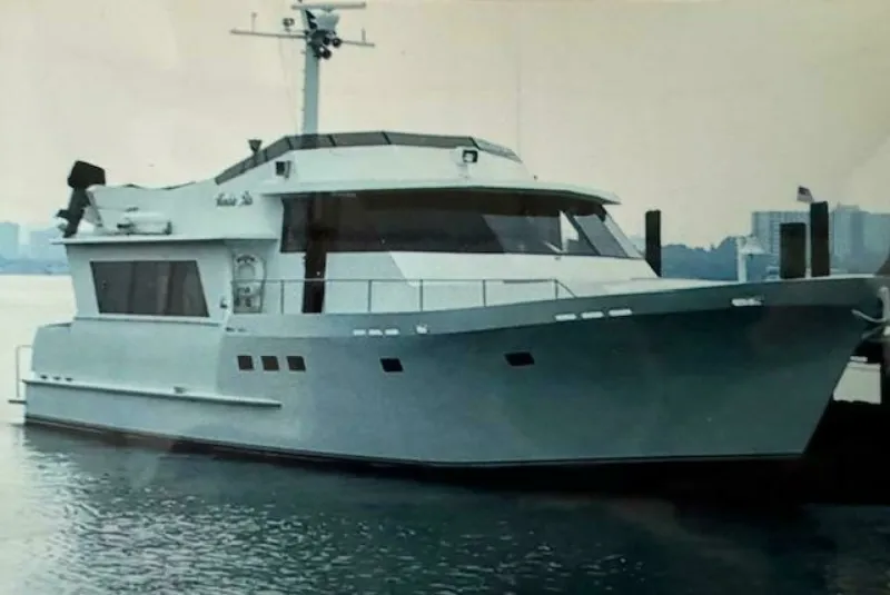 Slide: The Image of Model 70 Brata Category Motor Yachts 1990 - 10