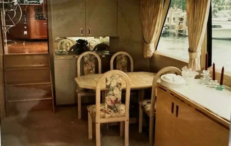 Slide: The Image of Model 70 Brata Category Motor Yachts 1990 - 18