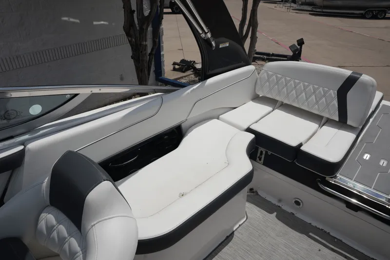 Slide: The Image of Regal 2300 2019 - 11