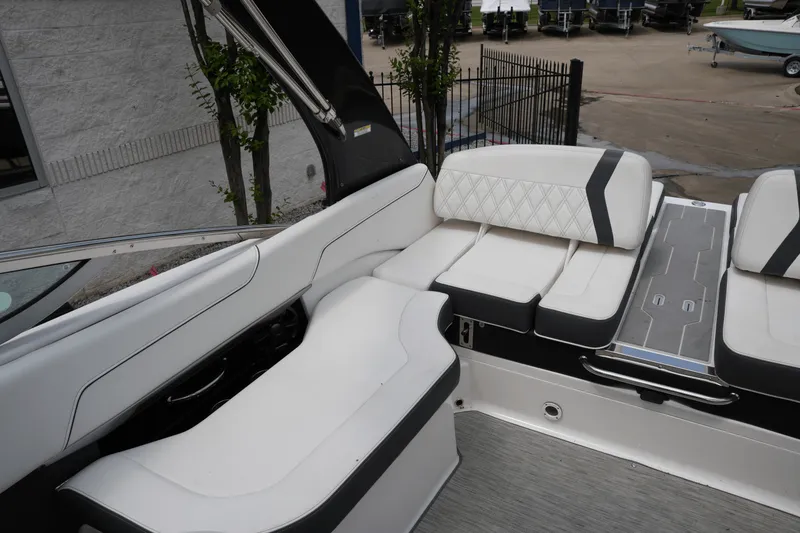 Slide: The Image of Regal 2300 2019 - 28