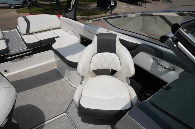 Slide: The Image of Regal 2300 2019 - 31