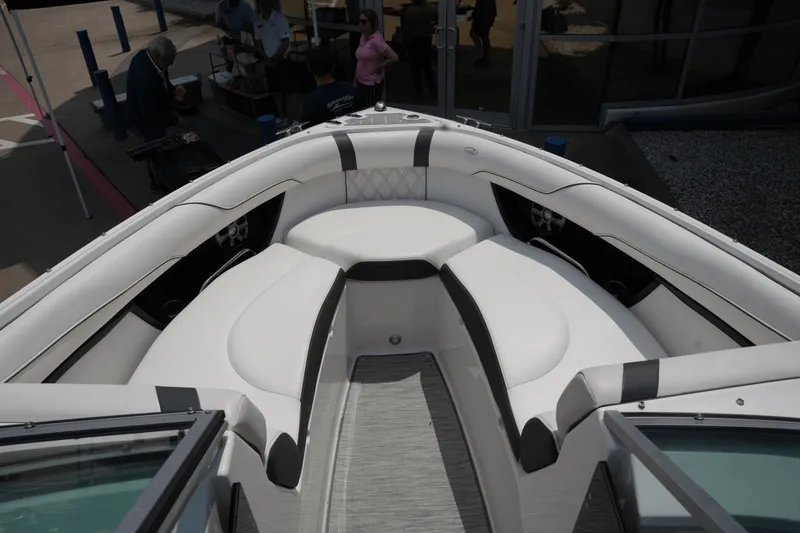 Slide: The Image of Regal 2300 2019 - 37