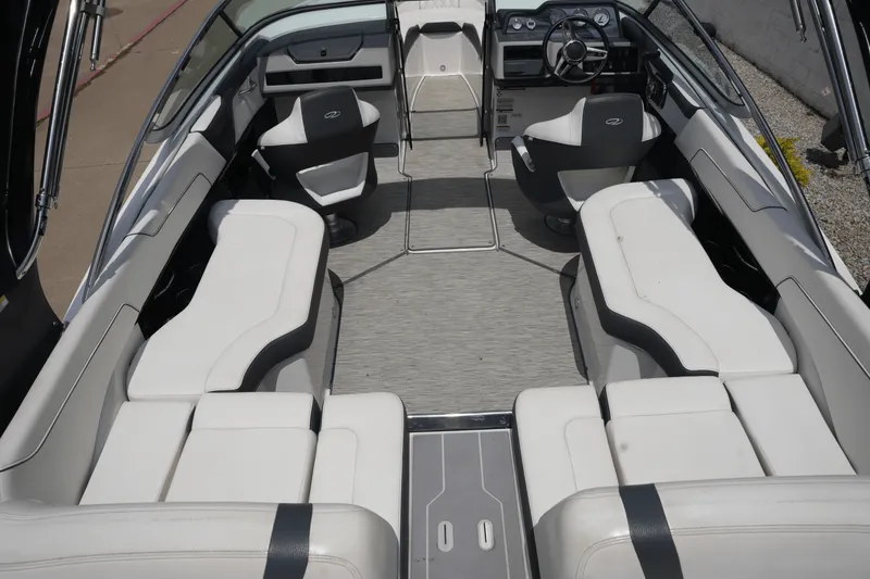 Slide: The Image of Regal 2300 2019 - 8