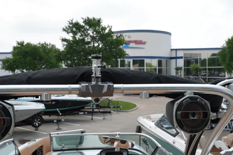 Slide: The Image of Mastercraft X26 2021 - 24