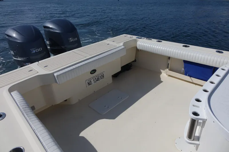 Slide: The Image of Parker Marine 2820 XLD Sport Cabin 2013 - 12