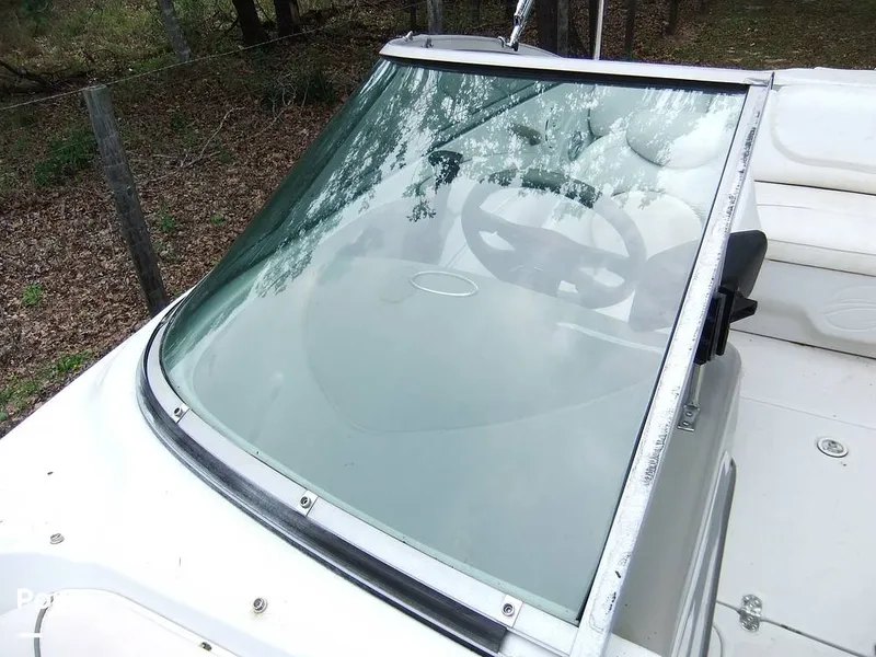 Slide: The Image of Crownline Boats 206 ls 2004 - 8811374