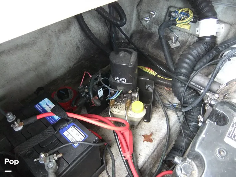 Slide: The Image of Crownline Boats 206 ls 2004 - 8811422