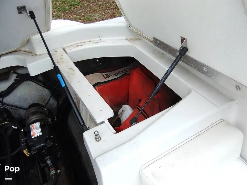 Slide: The Image of Crownline Boats 206 ls 2004 - 8811434