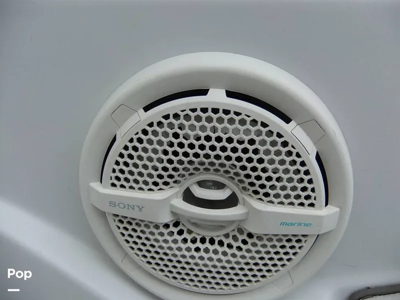 Slide: The Image of Crownline Boats 206 ls 2004 - 8811440